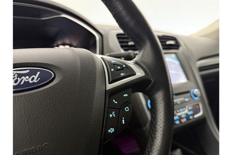 Ford Mondeo 1.5 ST-Line 161PK LED Sfeerverl. Trekhaak Clima Cruise Navigatie PDC 18"LMV