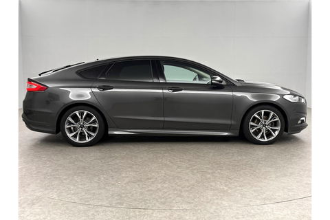Ford Mondeo 1.5 ST-Line 161PK LED Sfeerverl. Trekhaak Clima Cruise Navigatie PDC 18"LMV