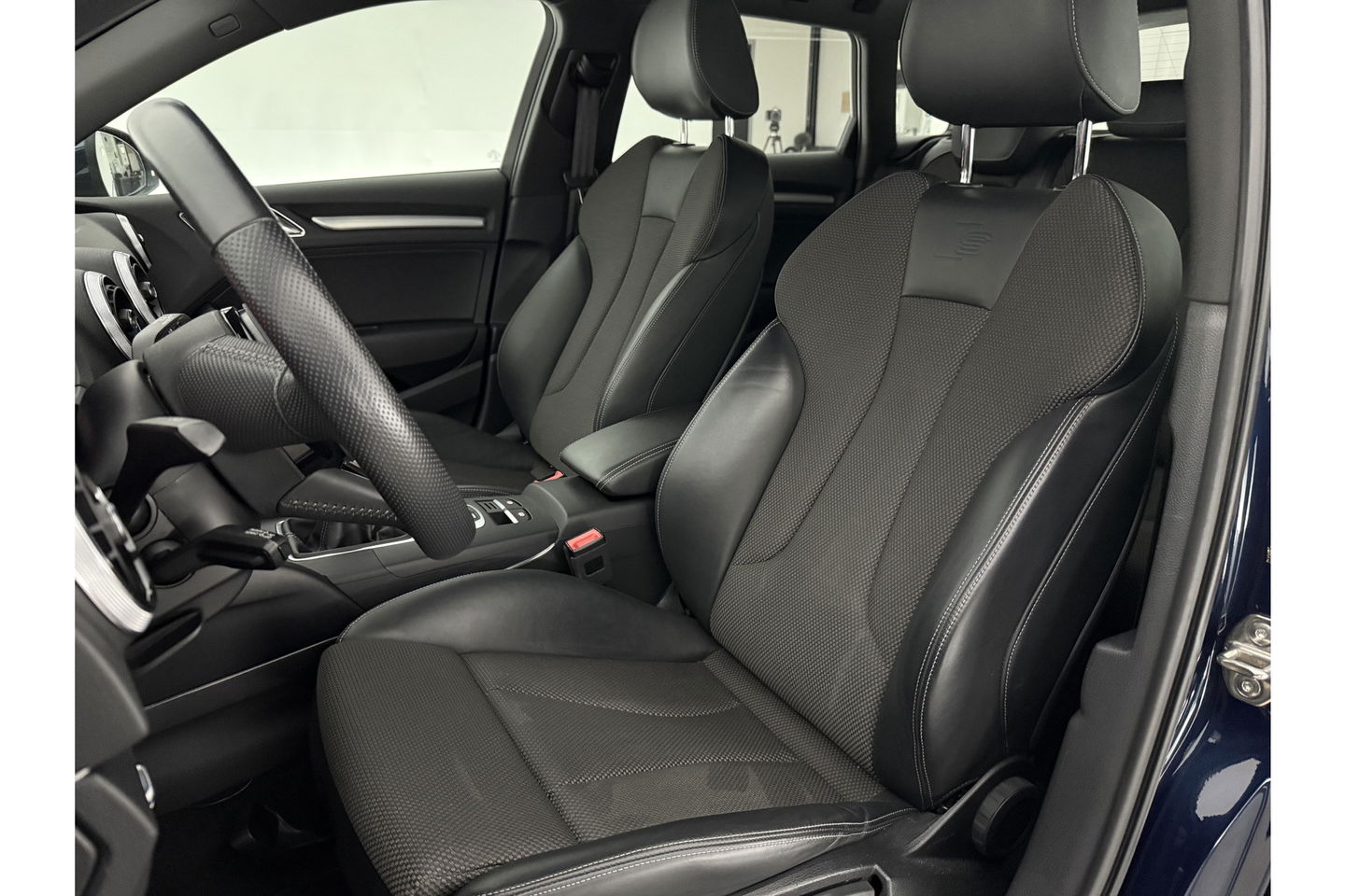 Audi A3 1.0 TFSI S-line LED Cruise Clima Navigatie Parkeersensoren 18''LMV