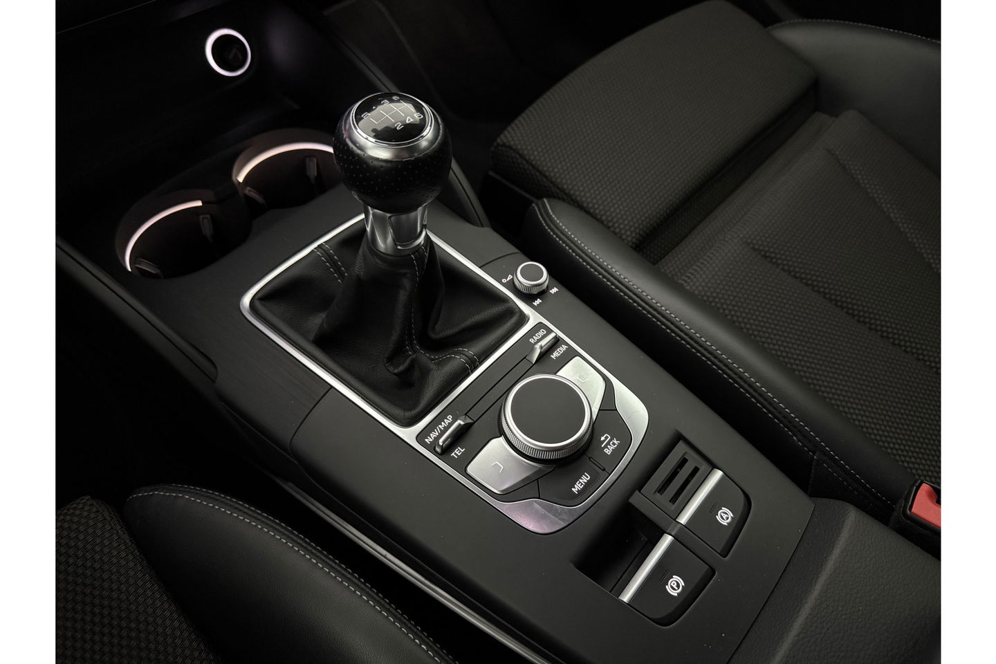 Audi A3 1.0 TFSI S-line LED Cruise Clima Navigatie Parkeersensoren 18''LMV