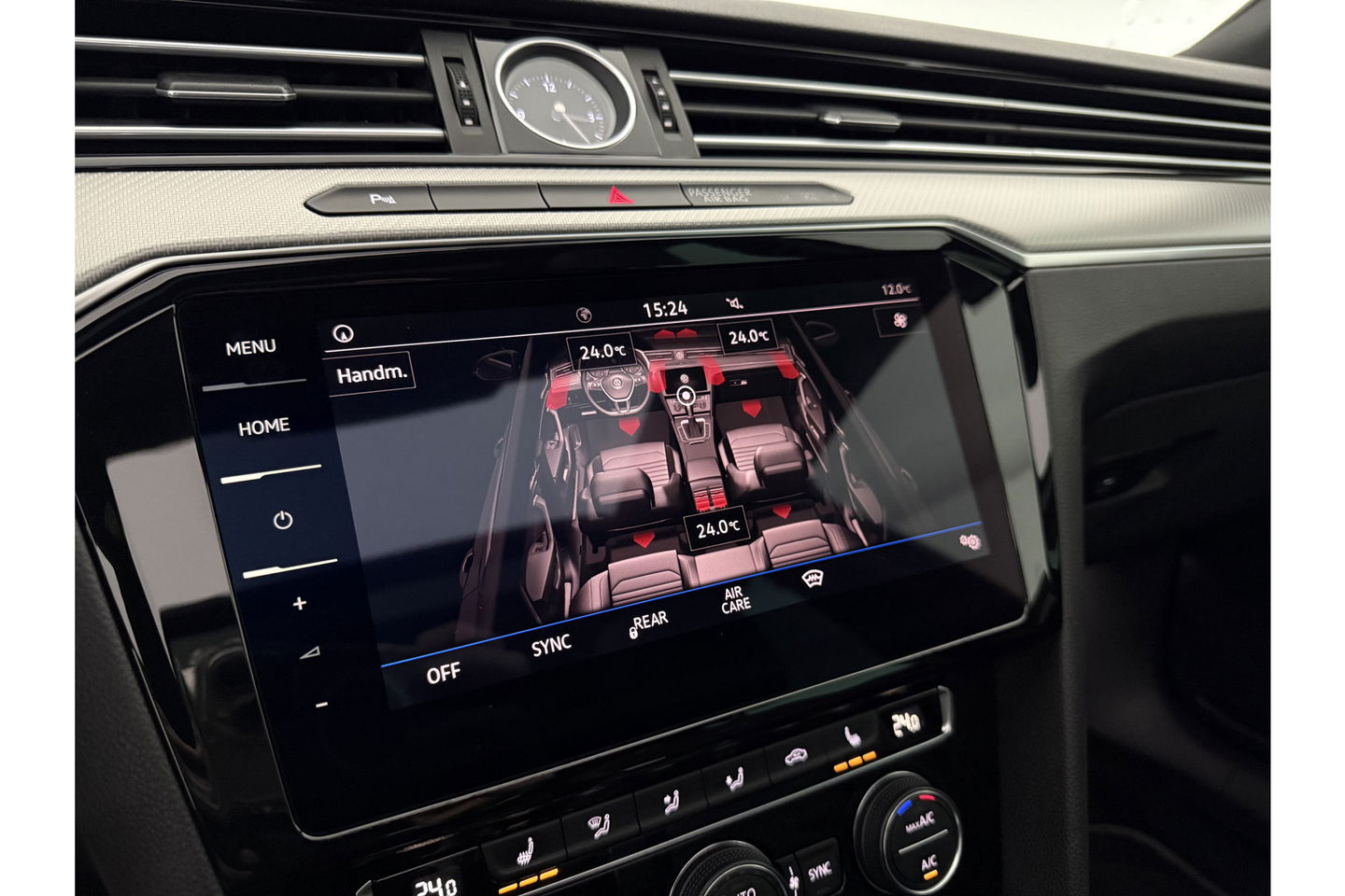 Volkswagen Passat 1.5 TSI 150PK R-line DSG Pano LED ACC Virtual Carplay Trekhaak Camera Navi Clima PDC Leder 19"LMV