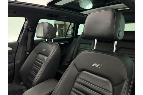 Volkswagen Passat 1.5 TSI 150PK R-line DSG Pano LED ACC Virtual Carplay Trekhaak Camera Navi Clima PDC Leder 19"LMV