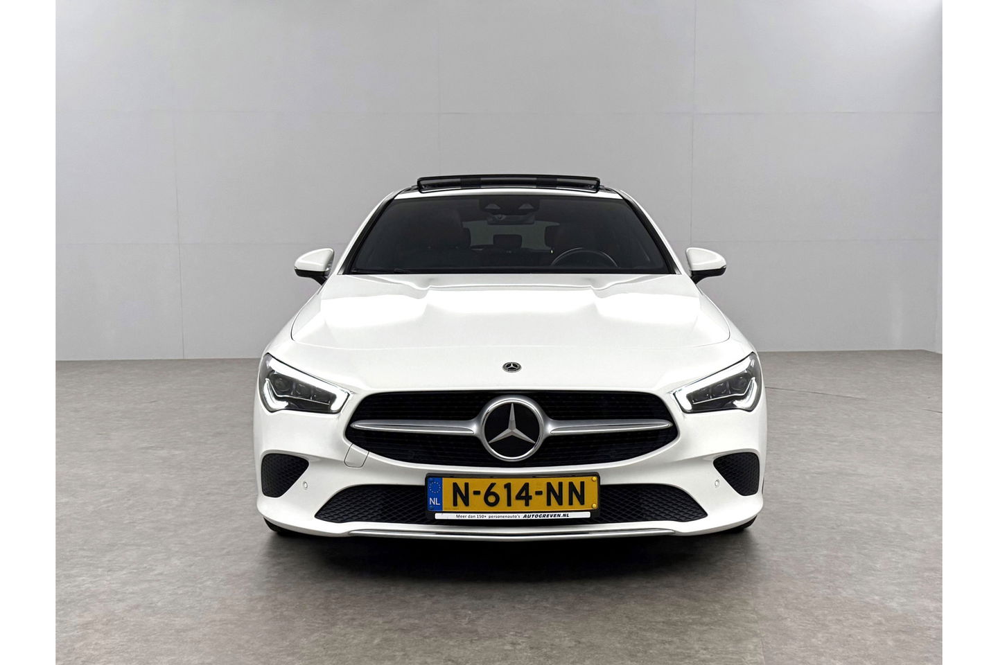 Mercedes-Benz CLA-Klasse 180 AMG Pano Sfeerverl. Camera Carplay Virtual LED Memory Trekhaak Cruise Navi Clima PDC 18"LMV