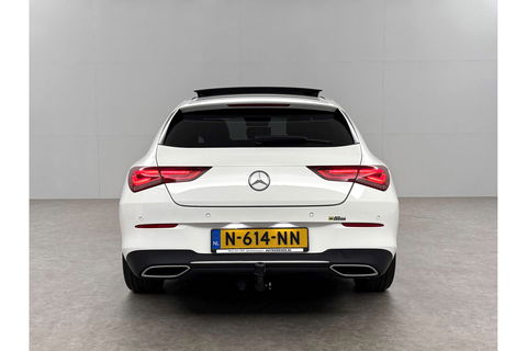 Mercedes-Benz CLA-Klasse 180 AMG Pano Sfeerverl. Camera Carplay Virtual LED Memory Trekhaak Cruise Navi Clima PDC 18"LMV