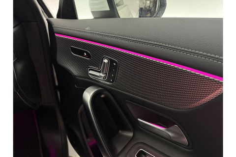 Mercedes-Benz CLA-Klasse 180 AMG Pano Sfeerverl. Camera Carplay Virtual LED Memory Trekhaak Cruise Navi Clima PDC 18"LMV