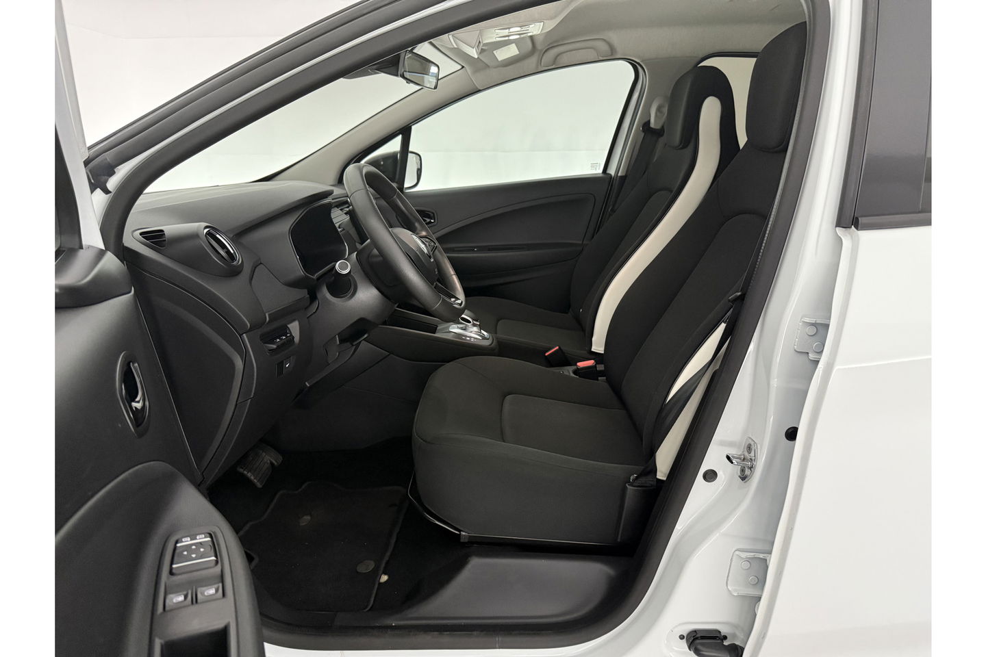 Renault ZOE R110 Life 52 kWh | Huur Accu | 109PK Elektrisch Automaat Virtual Airco Carplay Cruise 16"LMV