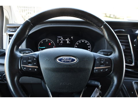 Ford Transit Custom 300 2.0 TDCI L2H1 Limited DC Camera, Cruise, Carplay, 170PK, Trekhaak, Stoelverwarming, Automaat, 2 x Schuifdeur, Uniek!