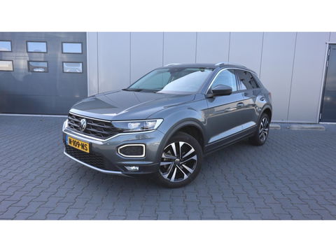 Volkswagen T-Roc 1.5 TSI Sport | Led Koplampen | Apple Android | Adaptief cruise