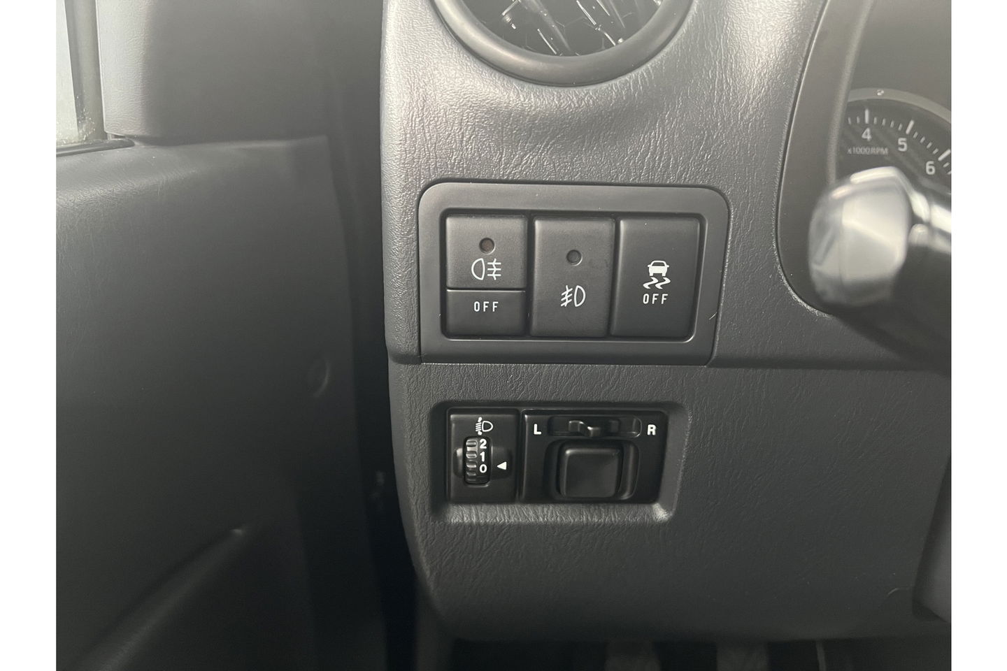 Suzuki Jimny 1.3 Exclusive 4x4 AWD Airco Trekhaak 15"LMV Stoelverwarming Elektrpakket