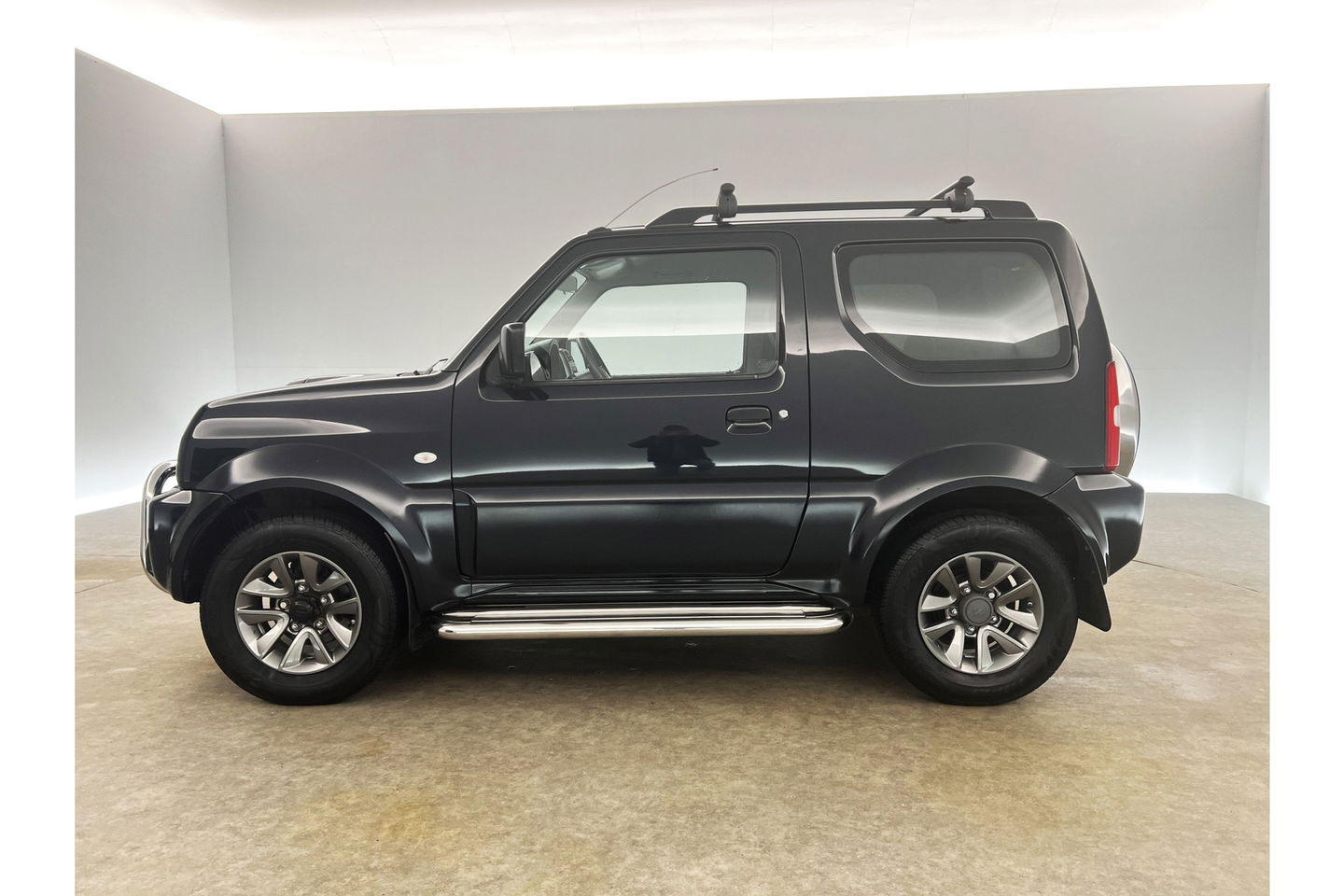 Suzuki Jimny 1.3 Exclusive 4x4 AWD Airco Trekhaak 15"LMV Stoelverwarming Elektrpakket