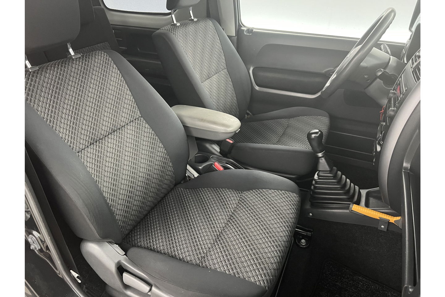 Suzuki Jimny 1.3 Exclusive 4x4 AWD Airco Trekhaak 15"LMV Stoelverwarming Elektrpakket