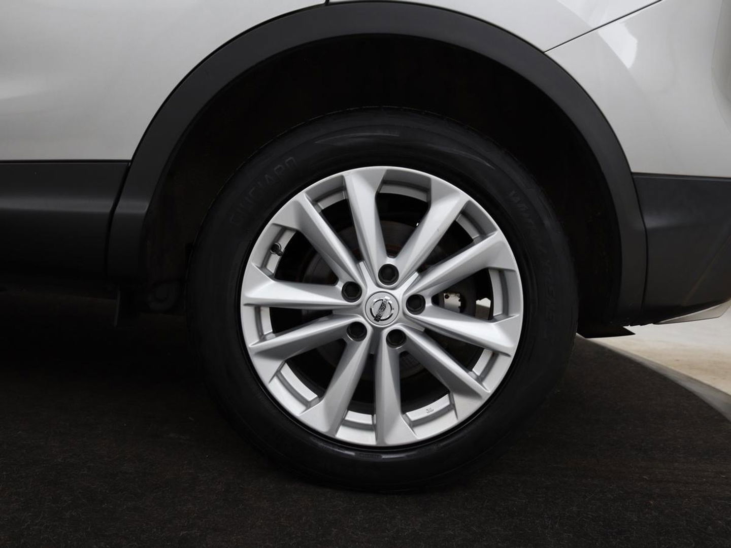 Nissan QASHQAI 1.2 Business Edition | Panoramadak | 360 Camera | Navi | Stoelverwarming | Cruise Control | Dodehoek Detectie | DAB | LMV