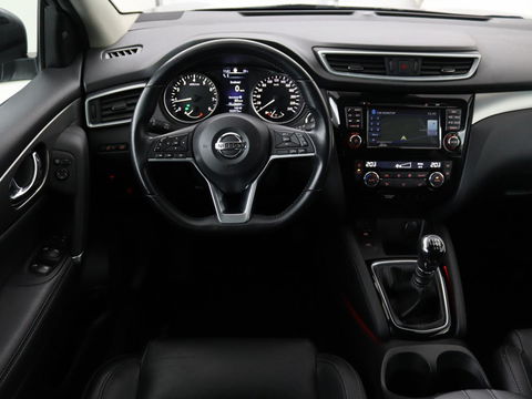Nissan QASHQAI 1.2 Business Edition | Panoramadak | 360 Camera | Navi | Stoelverwarming | Cruise Control | Dodehoek Detectie | DAB | LMV