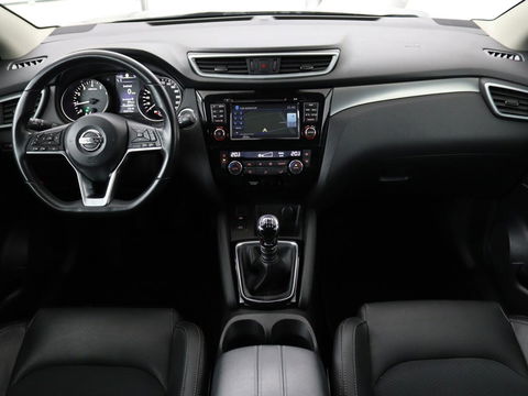 Nissan QASHQAI 1.2 Business Edition | Panoramadak | 360 Camera | Navi | Stoelverwarming | Cruise Control | Dodehoek Detectie | DAB | LMV