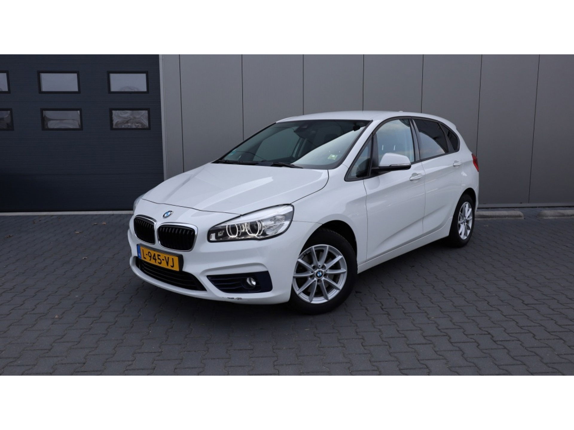 BMW 2 Serie Active Tourer 218i Sport | Led | Media | Stoelverw | PDC | Clima | Navi