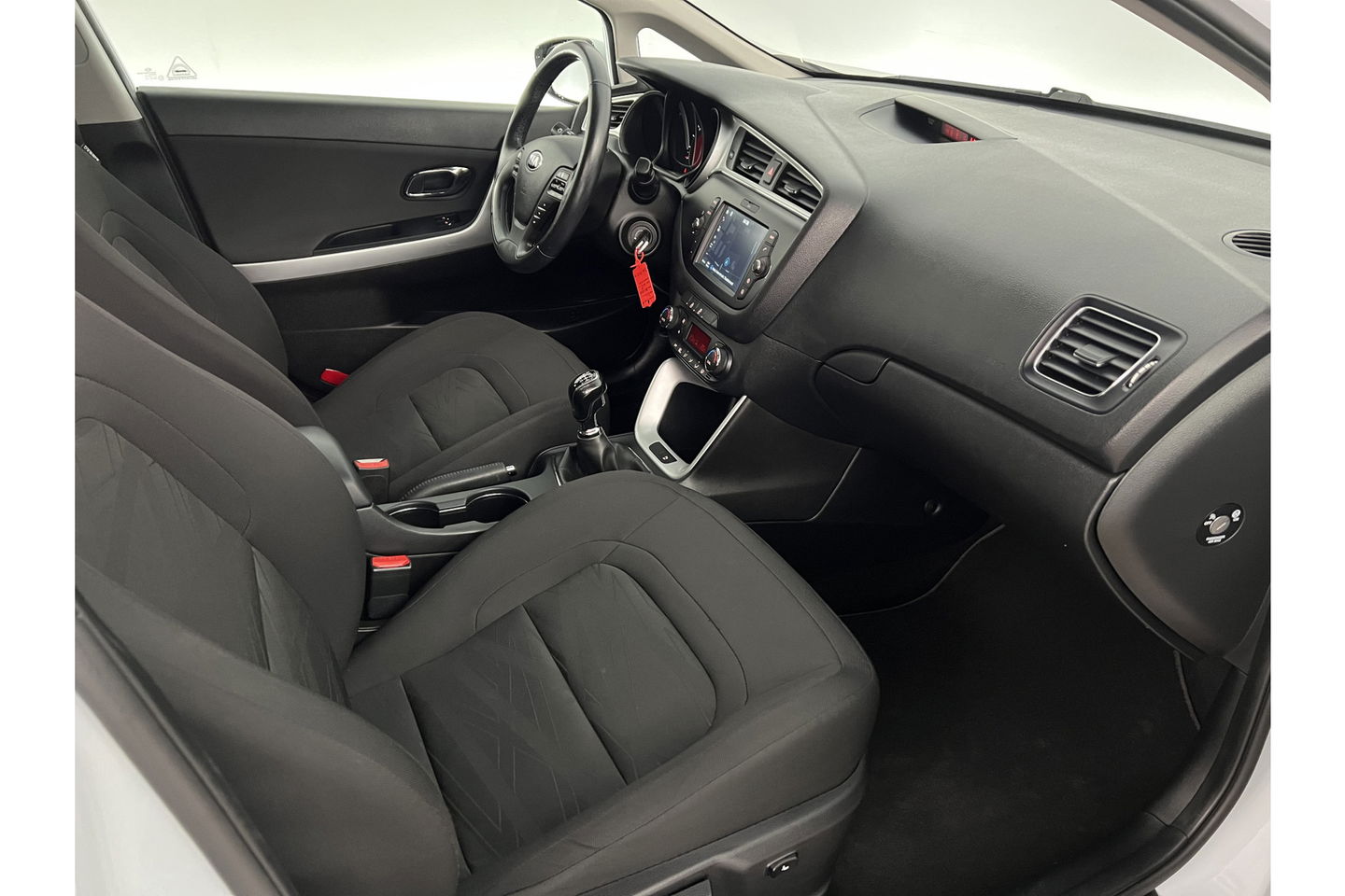 Kia Ceed 1.0 T-GDi Design Edition Camera Carplay LED Trekhaak Clima Navi PDC 16"LMV
