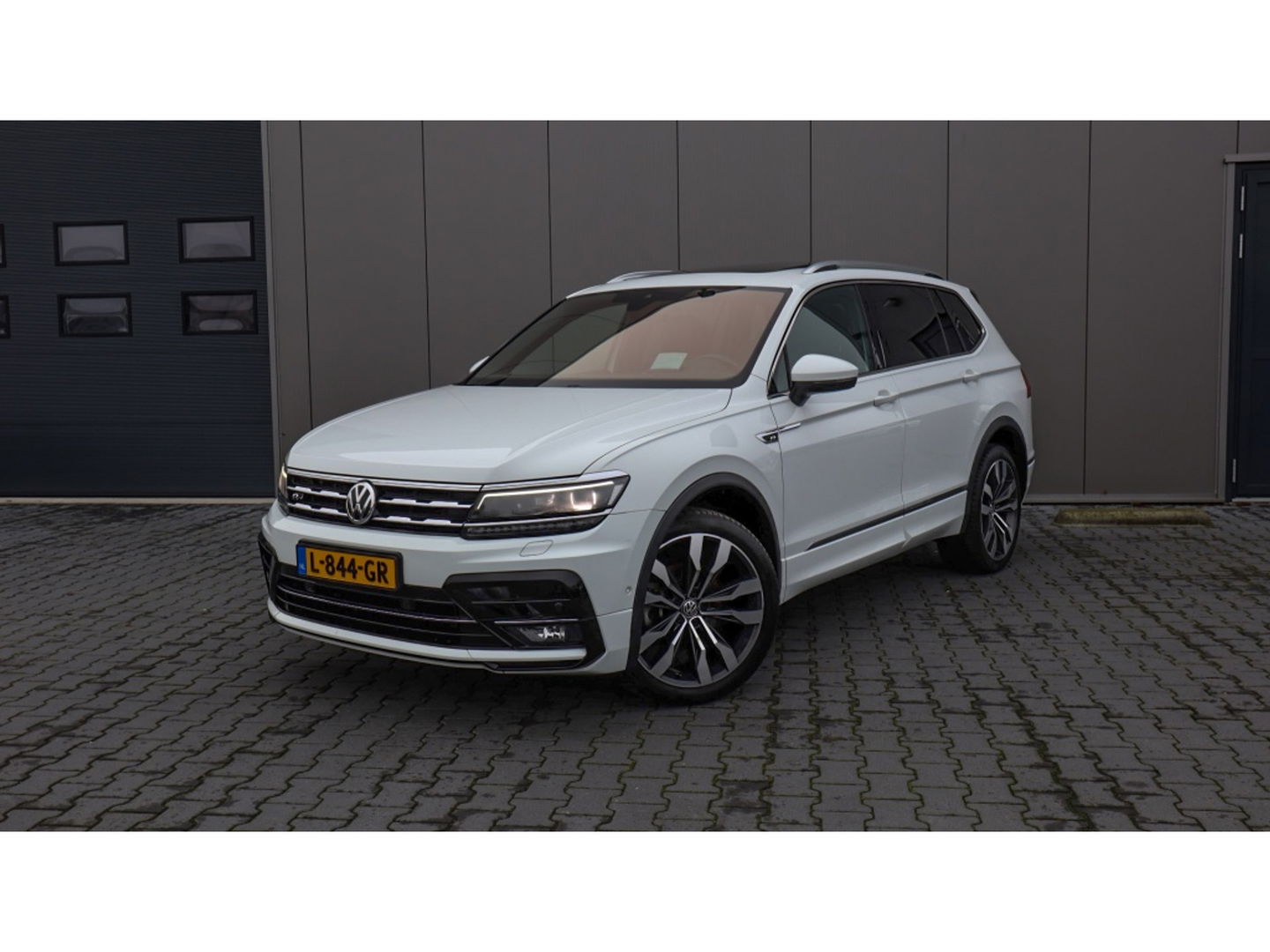 Volkswagen Tiguan Allspace 1.5 TSI HL Bus R 7p. | Pano | Dynn | Camera | Trekhaak