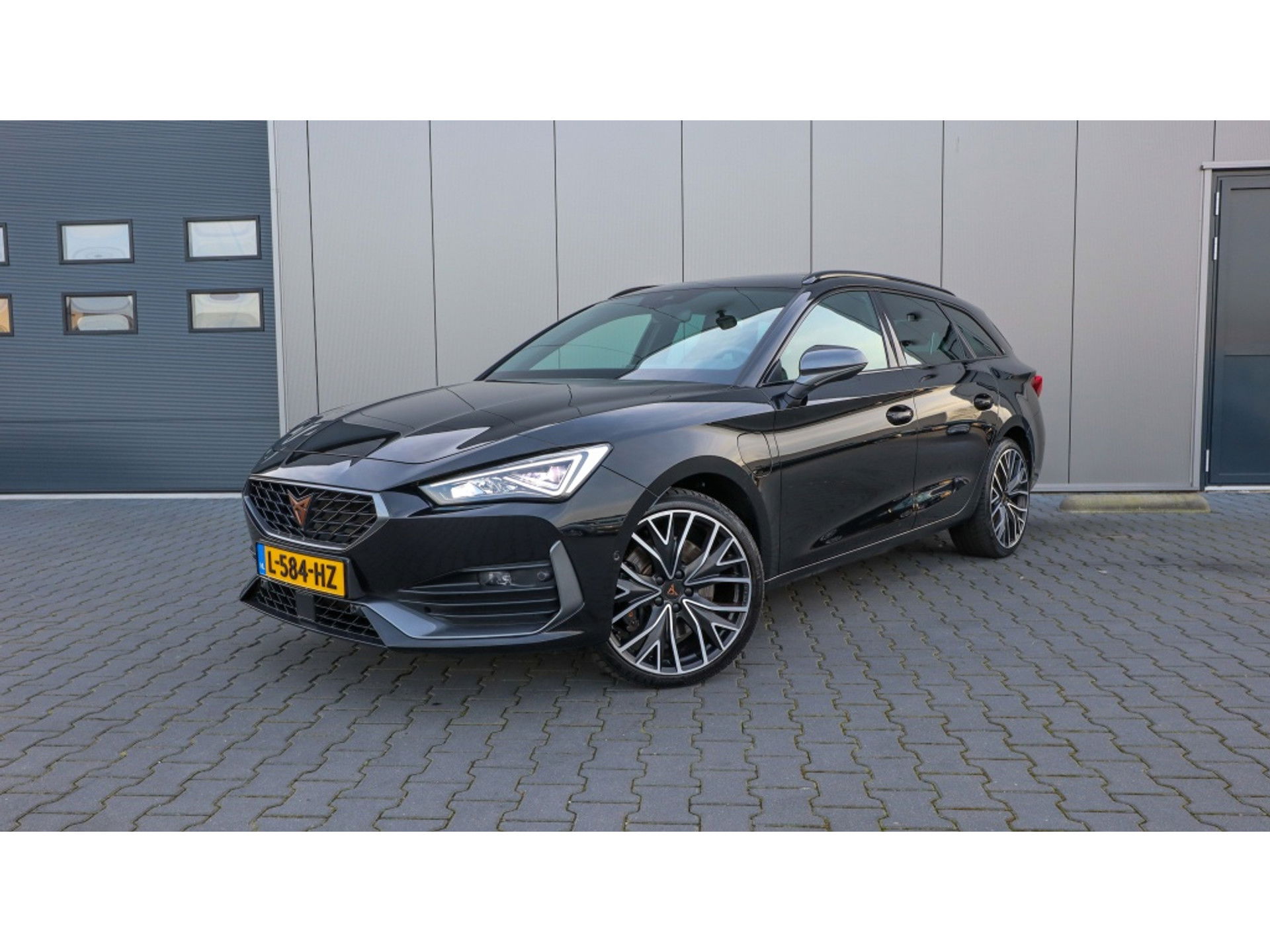 CUPRA Leon Sportstourer 1.4 e-Hybrid Perf. | Pano | Led | Camera |