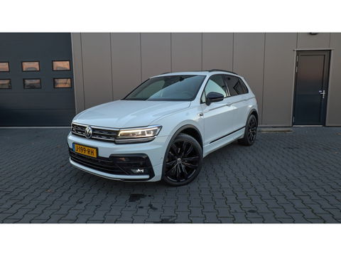 Volkswagen Tiguan 1.5 TSI Highl. Bus R | R-line | Pano | Led | Black Style | Trekh