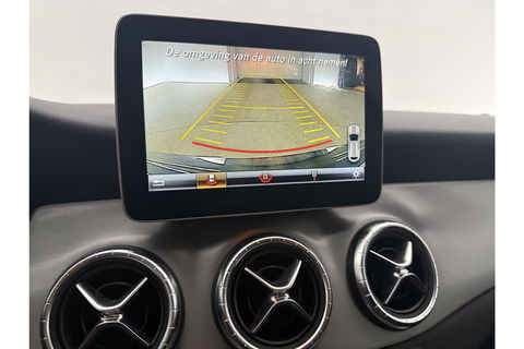 Mercedes-Benz CLA-Klasse 180 AMG Camera LED Navigatie Airco Cruise PDC 18"LMV Stoelverwarming