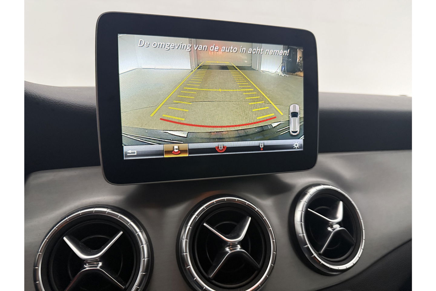 Mercedes-Benz CLA-Klasse 180 AMG Camera LED Navigatie Airco Cruise PDC 18"LMV Stoelverwarming