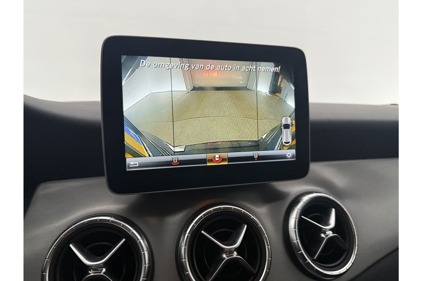 Mercedes-Benz CLA-Klasse 180 AMG Camera LED Navigatie Airco Cruise PDC 18"LMV Stoelverwarming