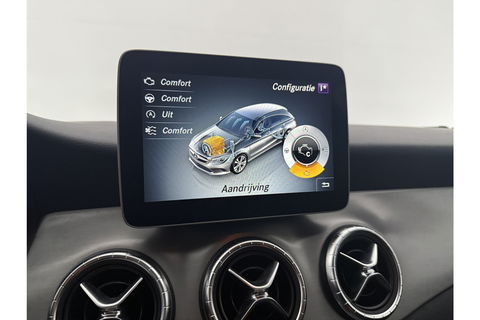 Mercedes-Benz CLA-Klasse 180 AMG Camera LED Navigatie Airco Cruise PDC 18"LMV Stoelverwarming