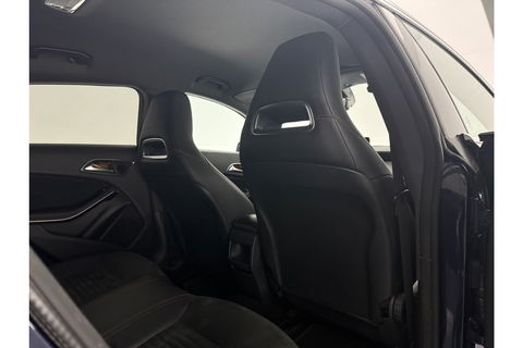 Mercedes-Benz CLA-Klasse 180 AMG Camera LED Navigatie Airco Cruise PDC 18"LMV Stoelverwarming