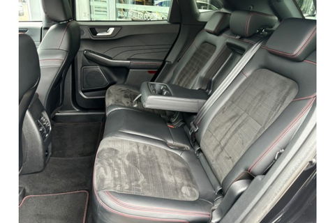 Ford Kuga 2.5 PHEV 225PK ST-LINE X AUTOMAAT NAVI PDC-CAMERA.