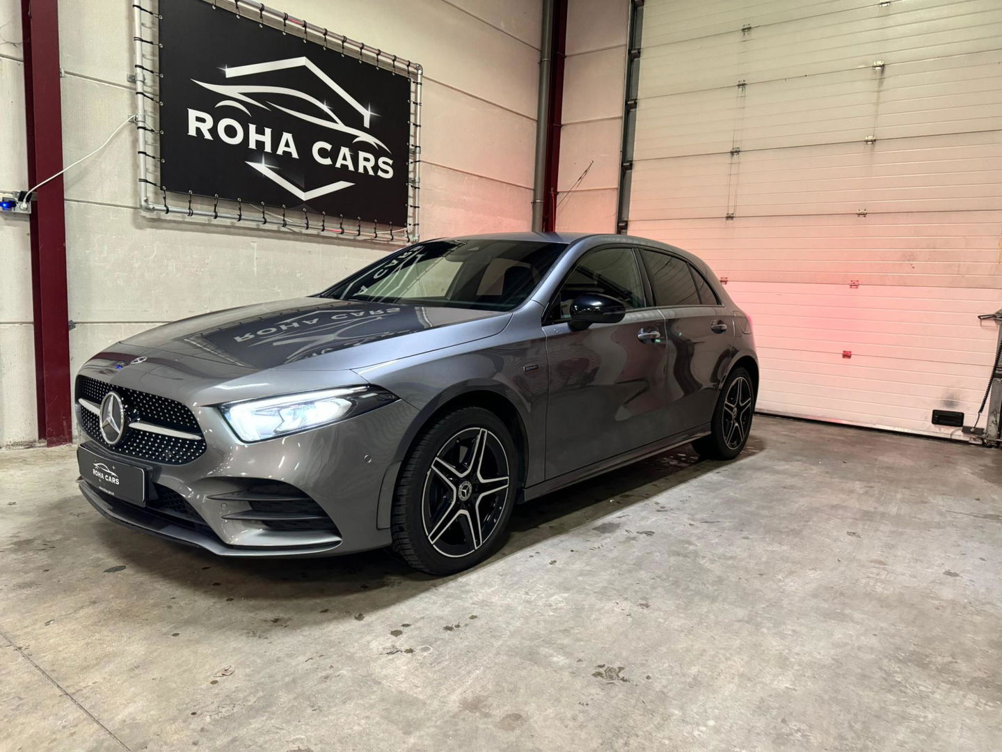 Mercedes-Benz A-Klasse 250 e AMG Line Night pakket
