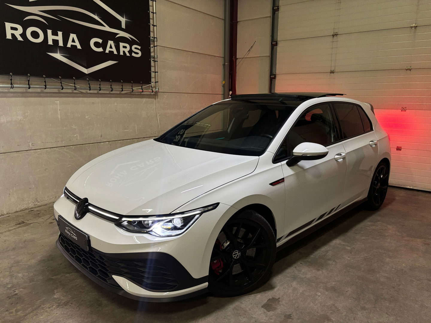 Volkswagen Golf 2.0 TSI GTI CLUBSPORT 300pk panorama