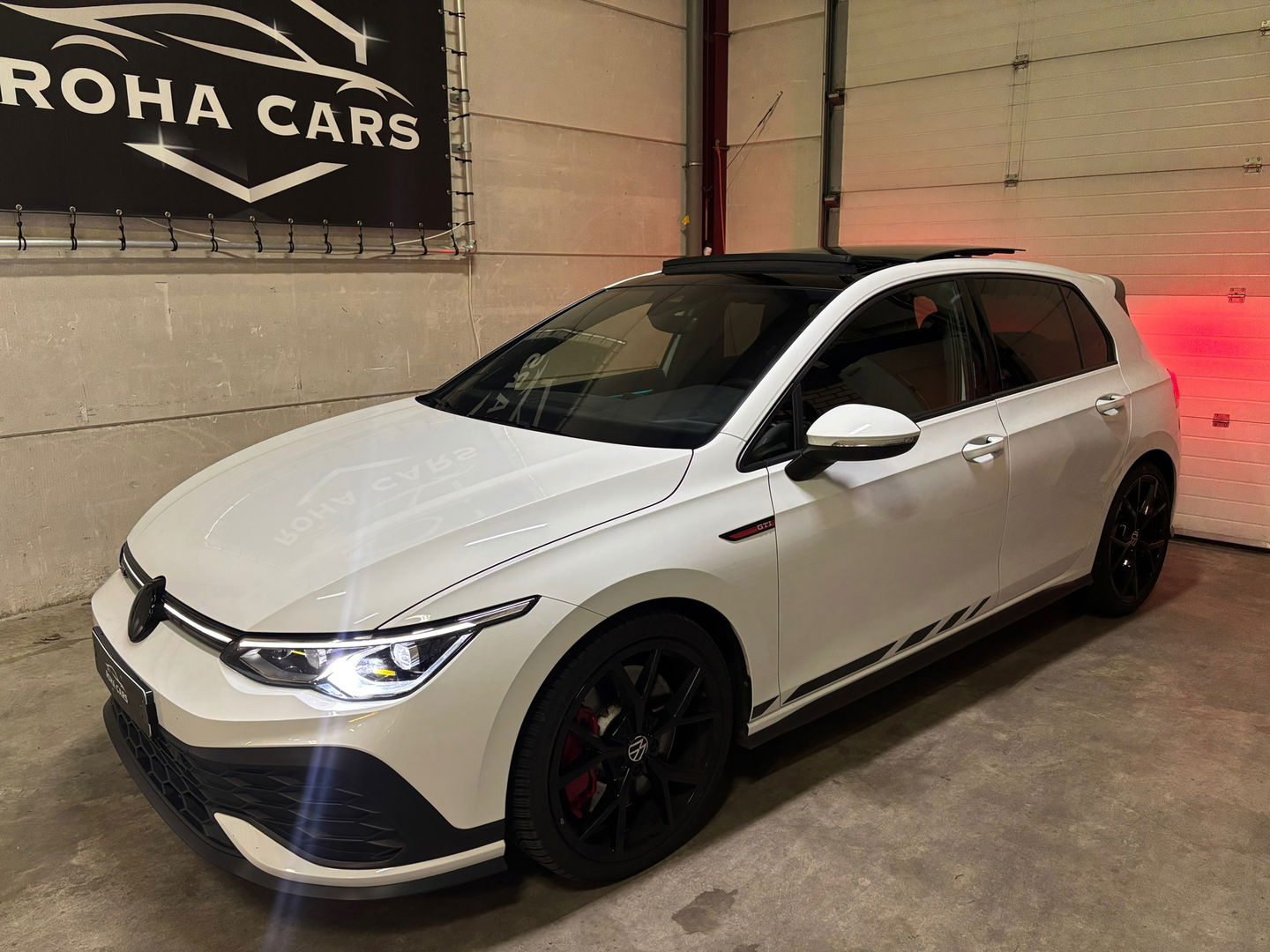 Volkswagen Golf 2.0 TSI GTI CLUBSPORT 300pk panorama