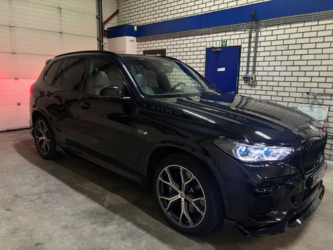 BMW X5 XDrive45e High Executive M pano hud sfeer