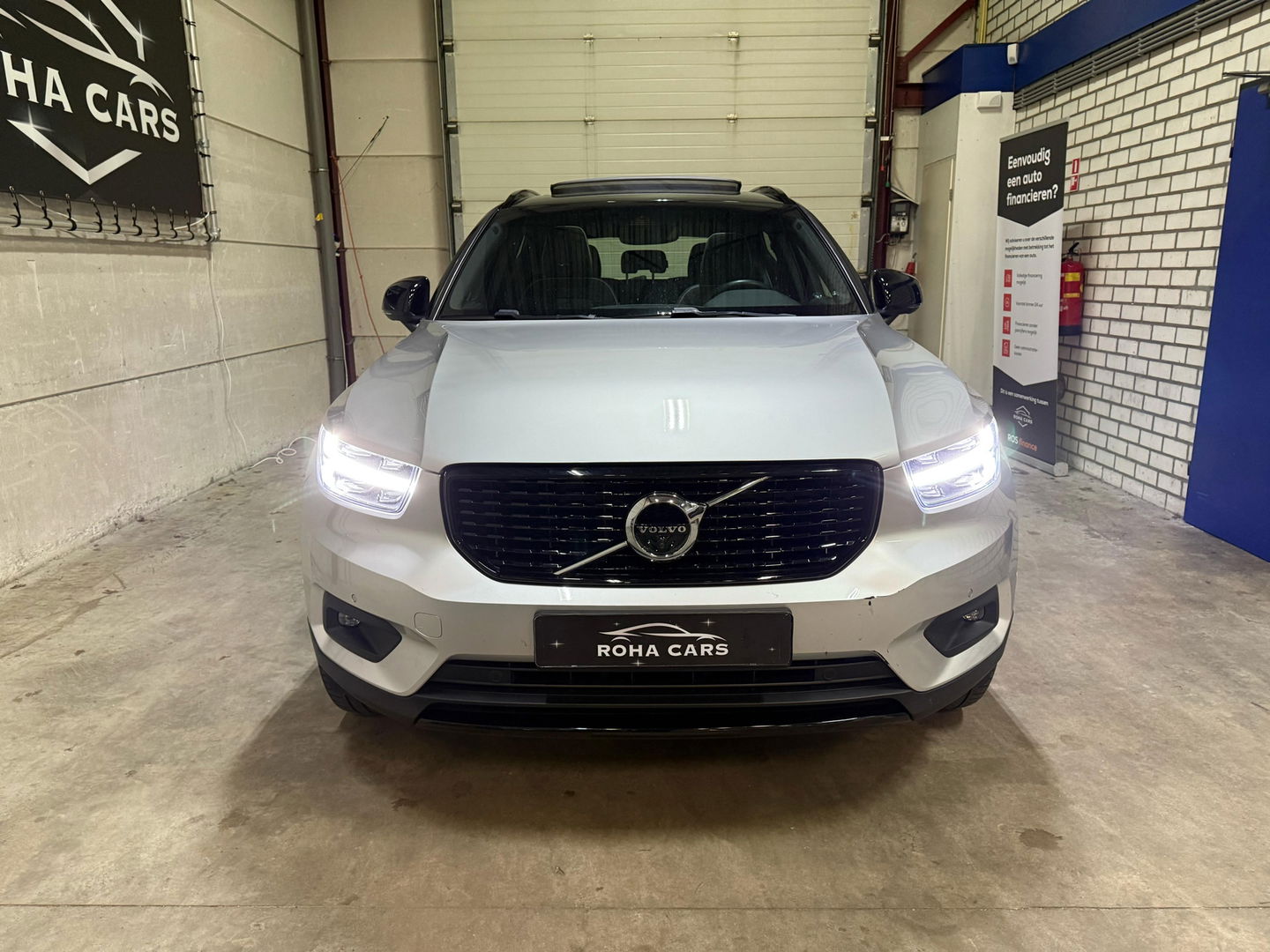 Volvo XC40 2.0 T4 R-Design