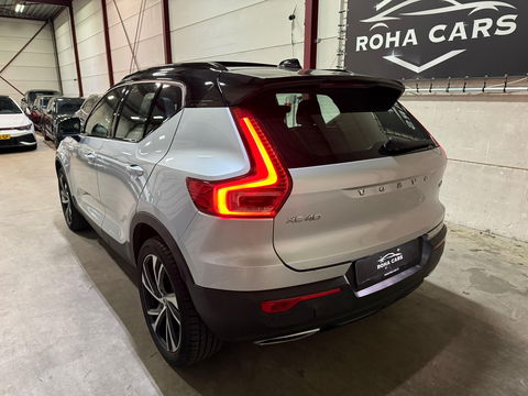 Volvo XC40 2.0 T4 R-Design