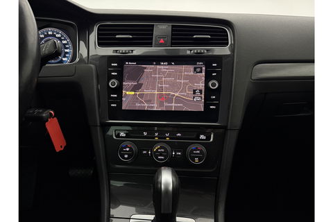 Volkswagen e-Golf E-DITION 136PK ELEKTRISCH | LED Virtual Clima Cruise Navigatie PDC 17''LMV