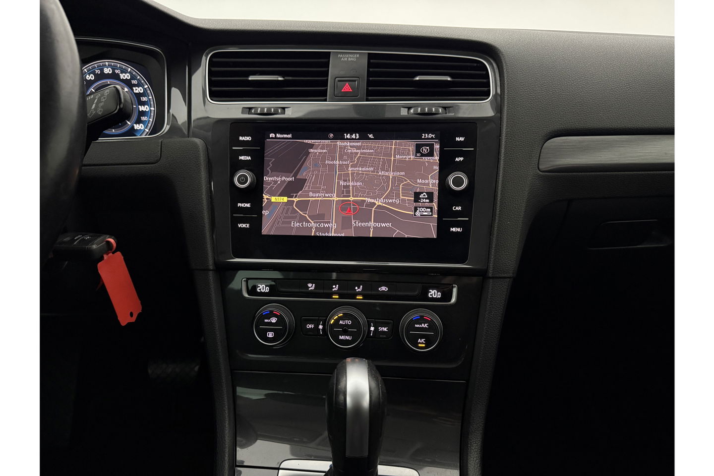 Volkswagen e-Golf E-DITION 136PK ELEKTRISCH | LED Virtual Clima Cruise Navigatie PDC 17''LMV
