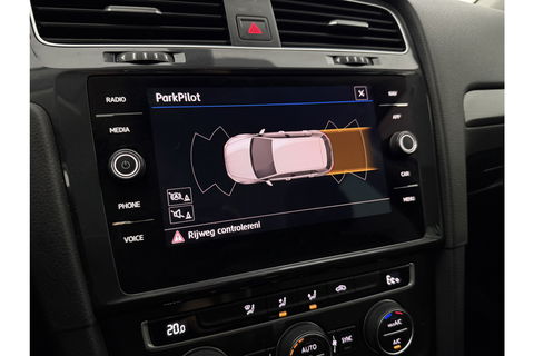 Volkswagen e-Golf E-DITION 136PK ELEKTRISCH | LED Virtual Clima Cruise Navigatie PDC 17''LMV