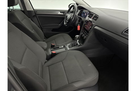 Volkswagen e-Golf E-DITION 136PK ELEKTRISCH | LED Virtual Clima Cruise Navigatie PDC 17''LMV