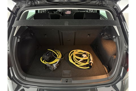 Volkswagen e-Golf E-DITION 136PK ELEKTRISCH | LED Virtual Clima Cruise Navigatie PDC 17''LMV