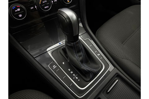 Volkswagen e-Golf E-DITION 136PK ELEKTRISCH | LED Virtual Clima Cruise Navigatie PDC 17''LMV