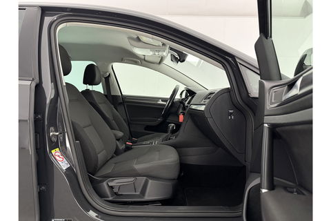 Volkswagen e-Golf E-DITION 136PK ELEKTRISCH | LED Virtual Clima Cruise Navigatie PDC 17''LMV