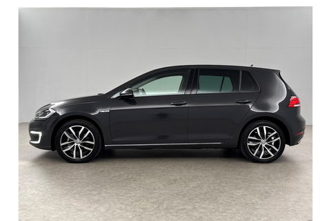 Volkswagen e-Golf E-DITION 136PK ELEKTRISCH | LED Virtual Clima Cruise Navigatie PDC 17''LMV