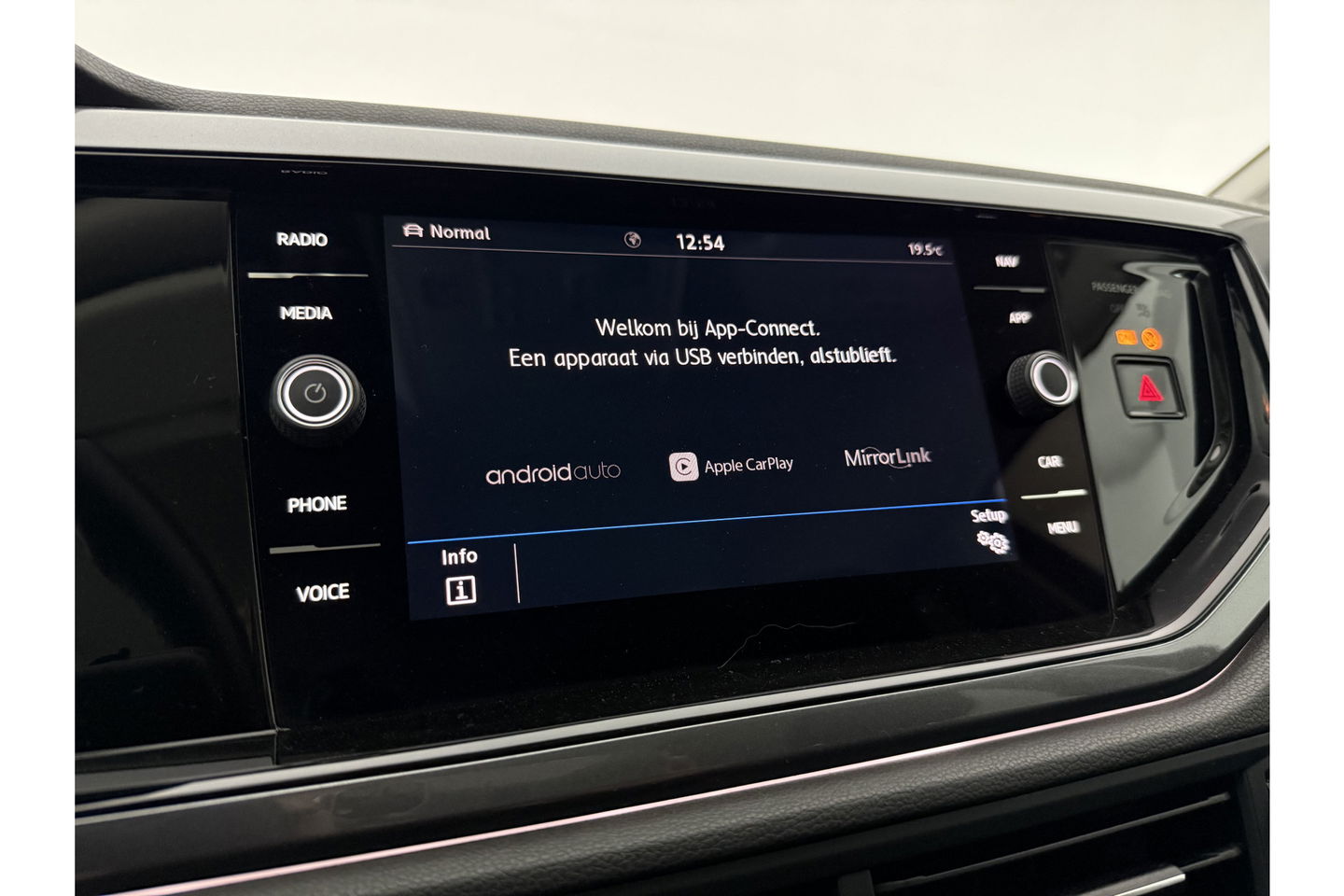 Volkswagen Polo 1.0 TSI R-line DSG Adaptive Cruise LED Carplay Clima Navigatie PDC 16"LMV