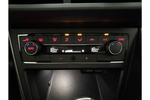 Volkswagen Polo 1.0 TSI R-line DSG Adaptive Cruise LED Carplay Clima Navigatie PDC 16"LMV