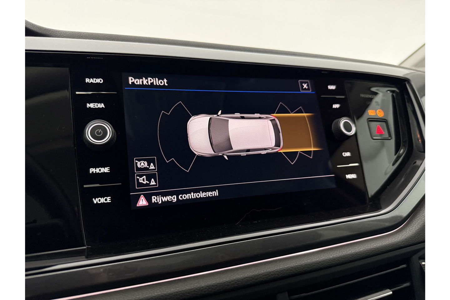 Volkswagen Polo 1.0 TSI R-line DSG Adaptive Cruise LED Carplay Clima Navigatie PDC 16"LMV