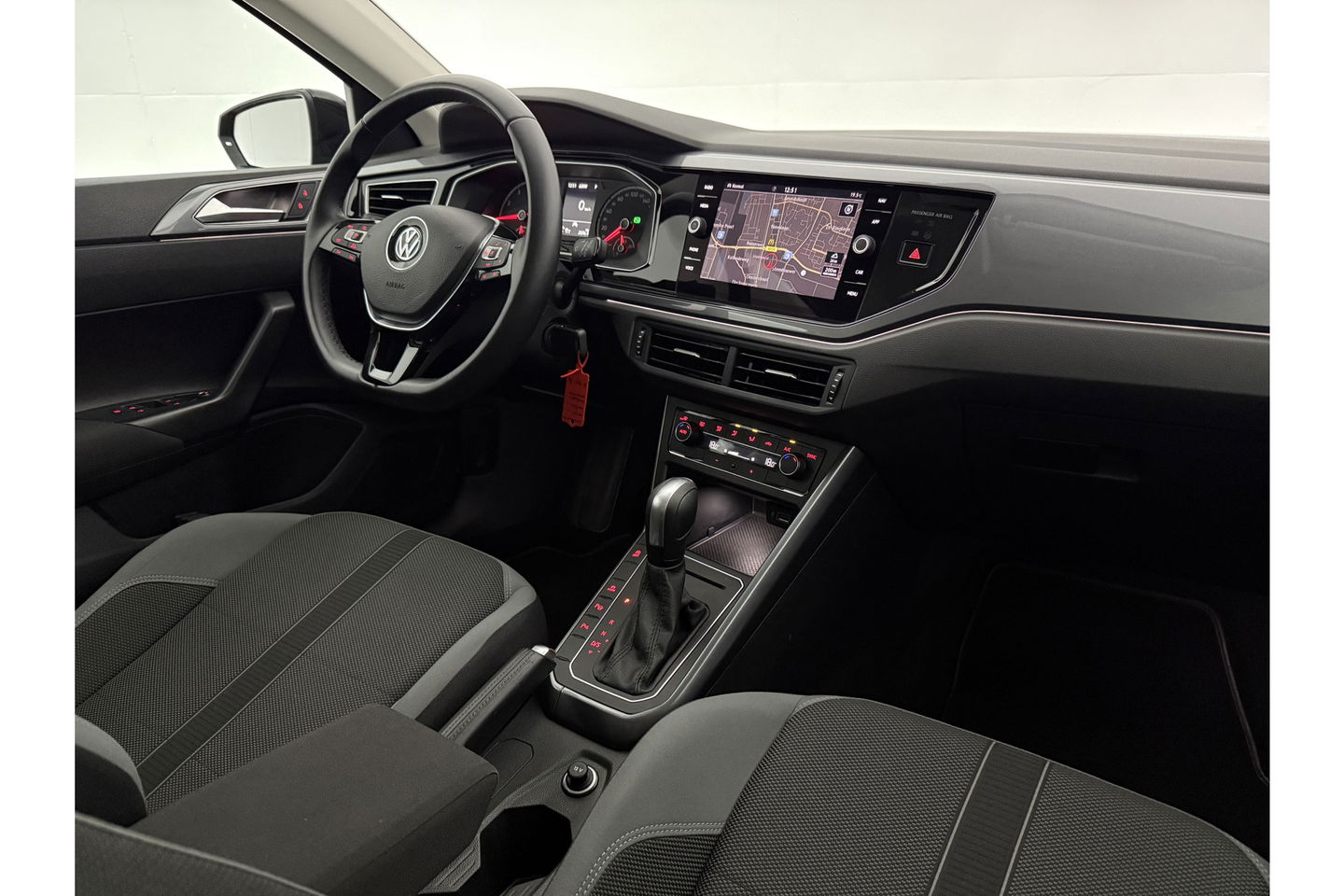Volkswagen Polo 1.0 TSI R-line DSG Adaptive Cruise LED Carplay Clima Navigatie PDC 16"LMV