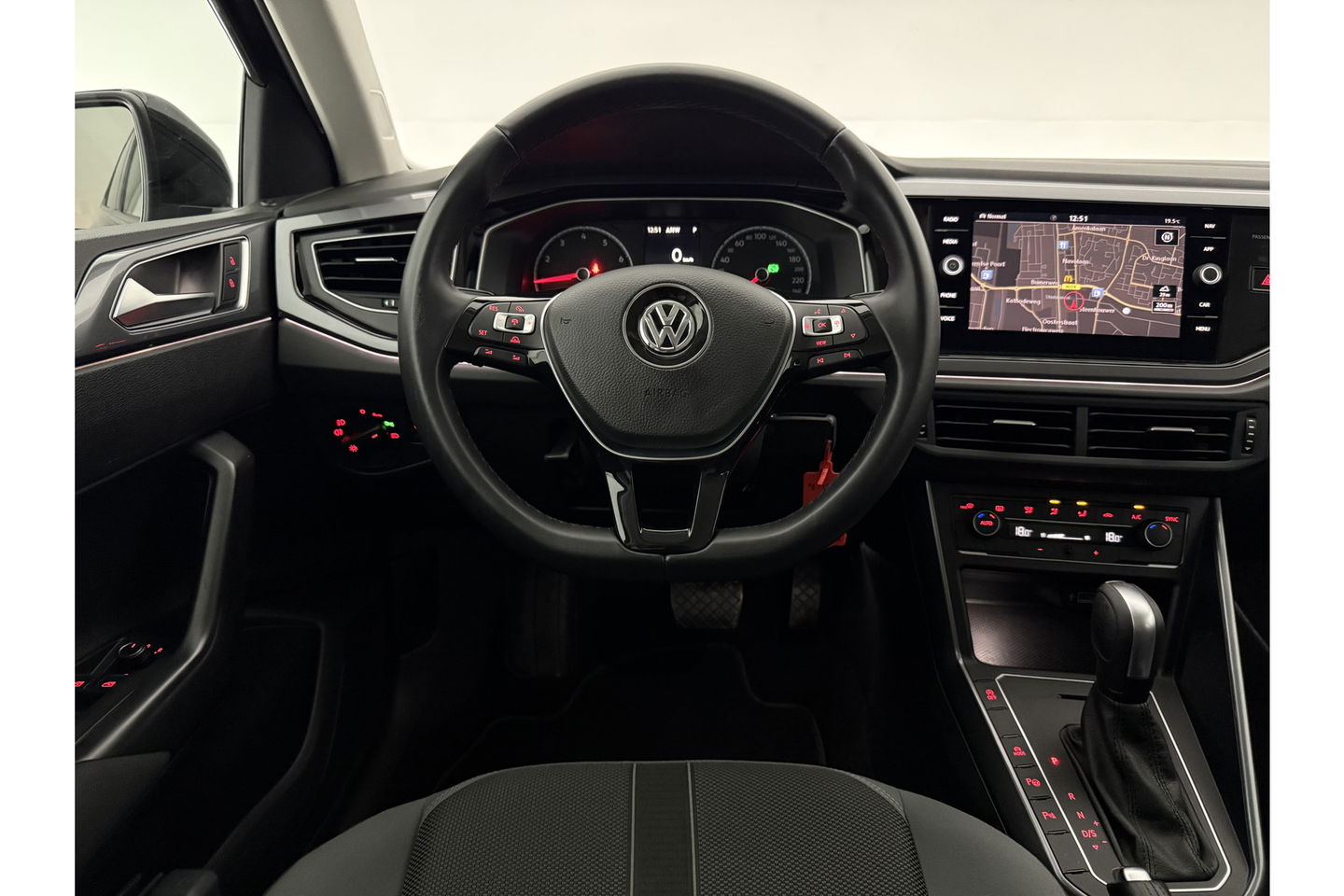 Volkswagen Polo 1.0 TSI R-line DSG Adaptive Cruise LED Carplay Clima Navigatie PDC 16"LMV