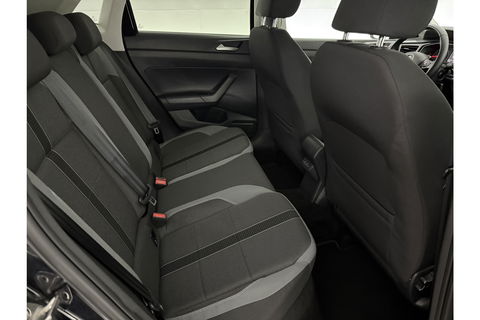Volkswagen Polo 1.0 TSI R-line DSG Adaptive Cruise LED Carplay Clima Navigatie PDC 16"LMV