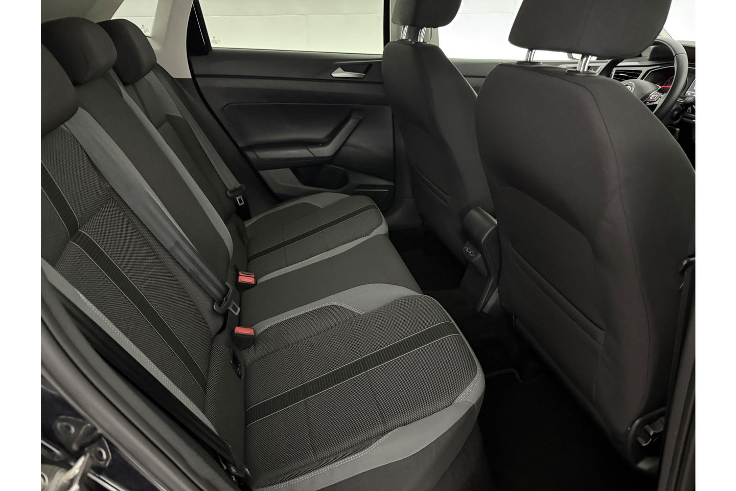 Volkswagen Polo 1.0 TSI R-line DSG Adaptive Cruise LED Carplay Clima Navigatie PDC 16"LMV